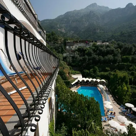 Szálloda Le Super Del Domina Royal 4*